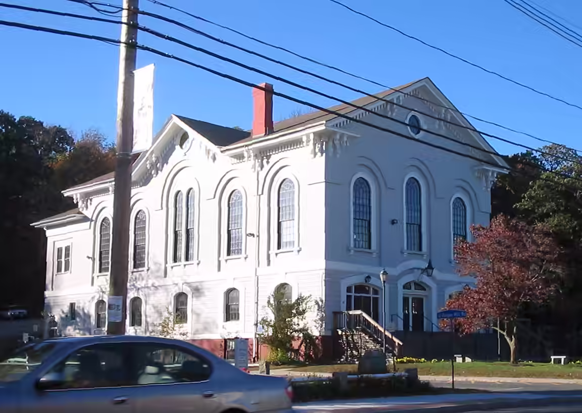 Holliston — professional movers serving Holliston and surrounding areas